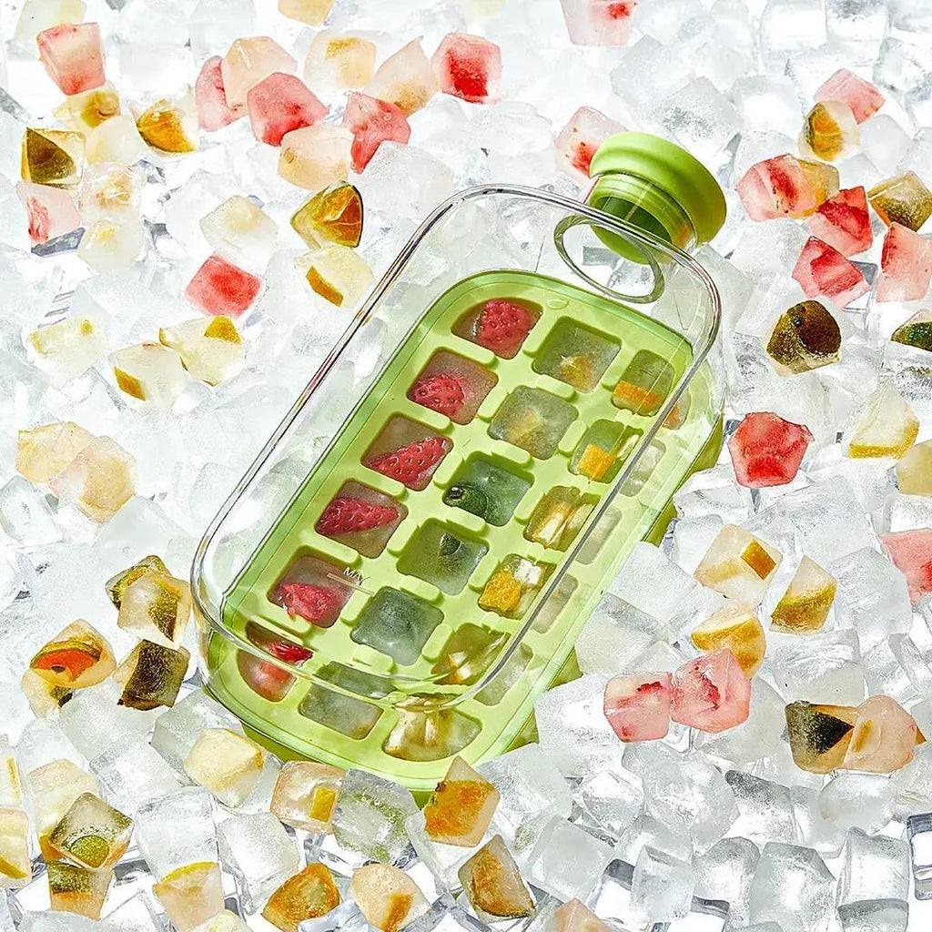 ❄️❄️All-in-1 Ice Cube Bottle: Make, Store & Sip Cold Drinks Anywhere✨✨