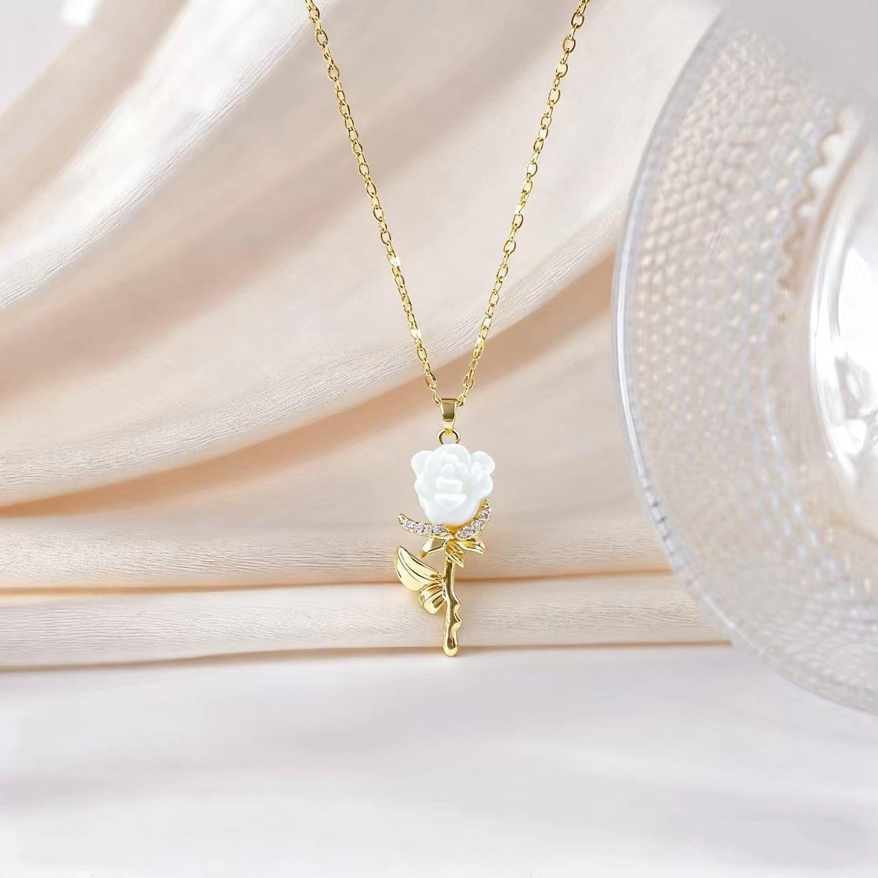🌹 Eternal Rose Velvet Pendant Necklace 💖 18K Gold Plated Romantic Jewelry Gift for Her💎